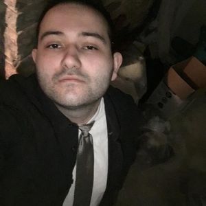 Meet your Posher, Ilir